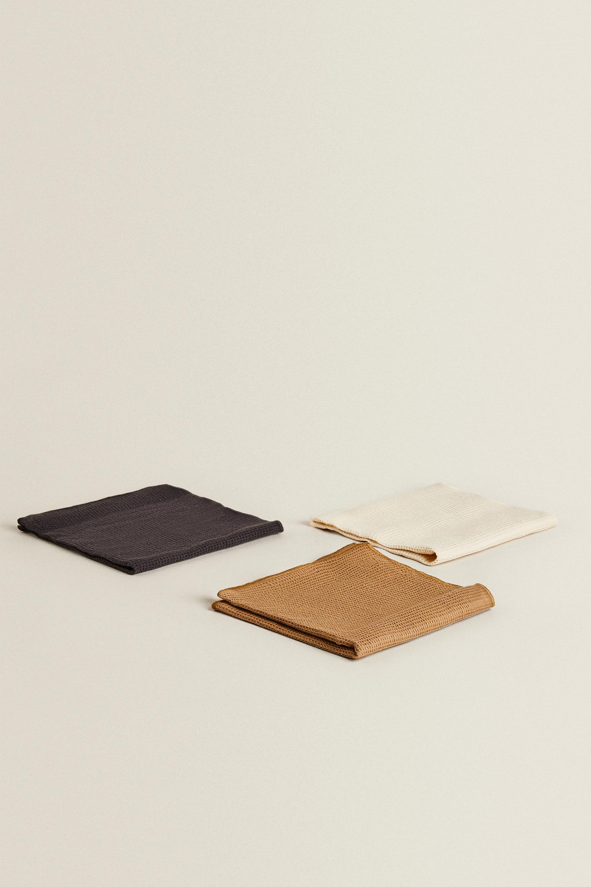 SET OF 3 WAFFLE-KNIT KITCHEN TOWELS (SET OF 3)